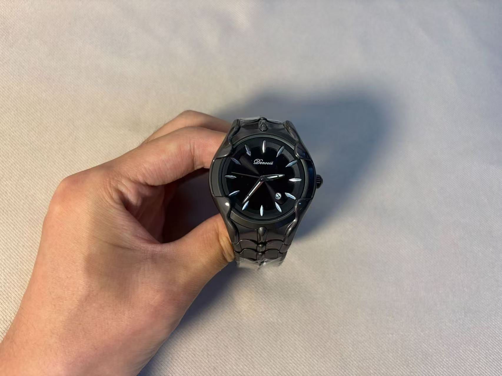 Men's Y2K Style Quartz Watch with Wormhole Dial