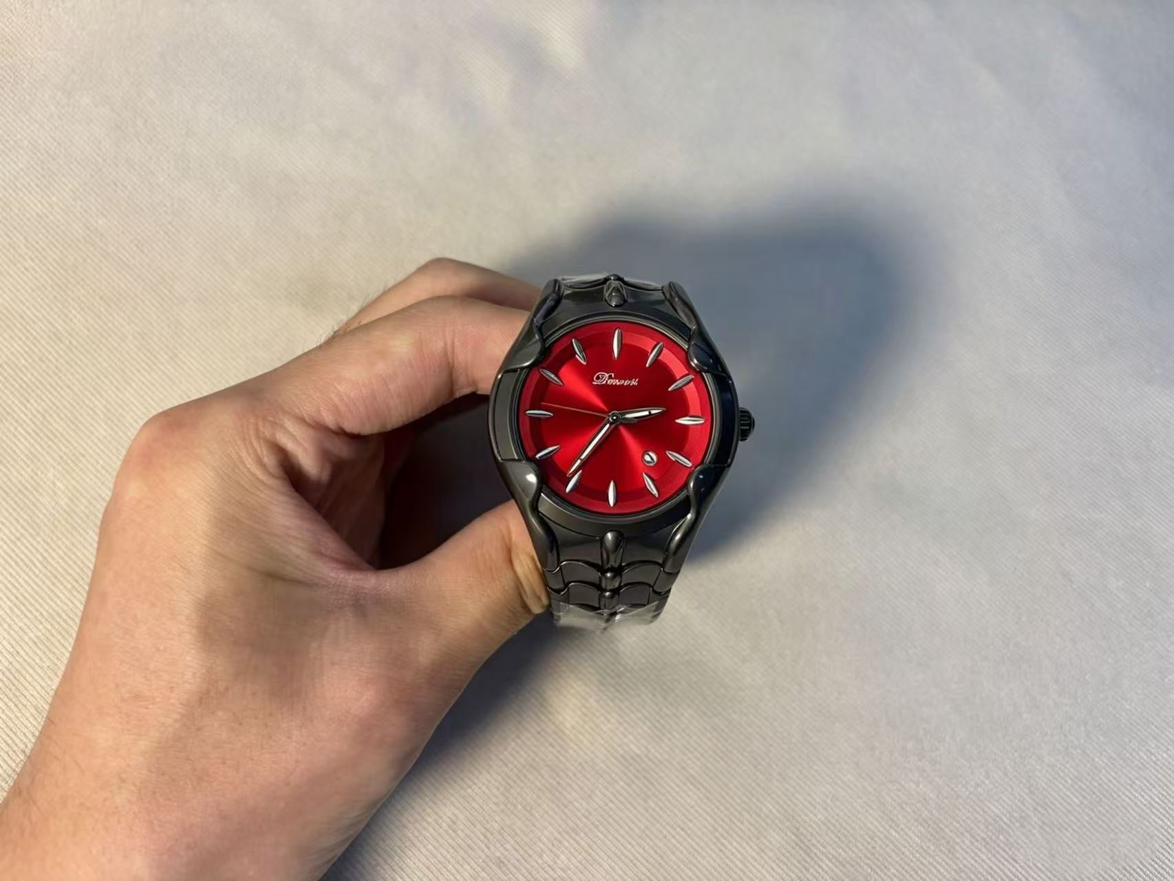 Men's Y2K Style Quartz Watch with Wormhole Dial